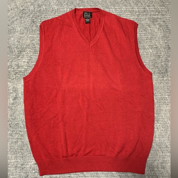 3/$20 JOS. A. BANK Signature Collection Red Sleeveless Sweater Vest Size Large - Picture 2 of 8